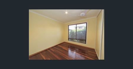 Ideal Coastal Family Home - Photo 5