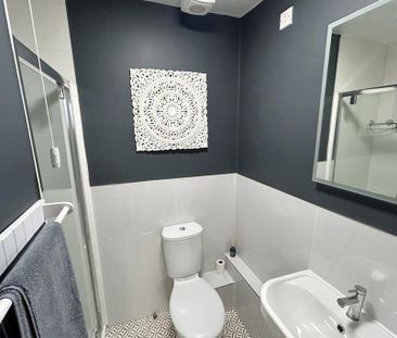 1 bedroom flat to rent - Photo 6