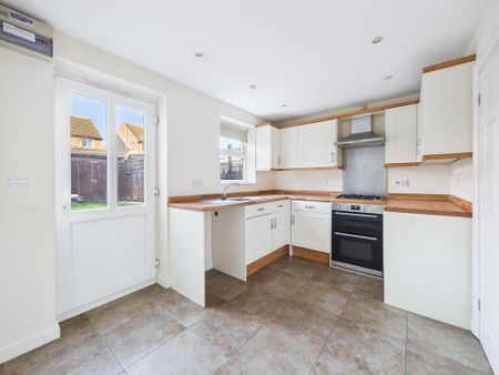 2 bedroom end of terrace house to rent - Photo 4