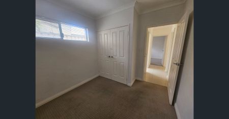 Executive Property - Photo 3