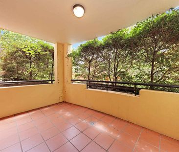 Modern 2 Bedroom Apartment Located in Central Chatswood - Photo 3