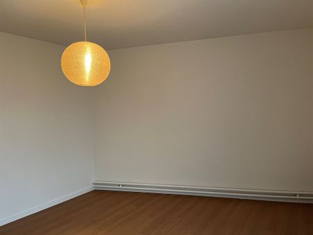 Ruim gerenoveerd appartement in het centrum van Herentals - Foto 4