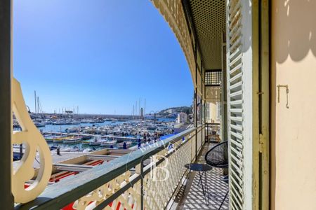 LOCATION MEUBLÉE - CASSIS - APPARTEMENT - BALCON - VUE PORT ET CAP CANAILLE - GARAGE. - Photo 3