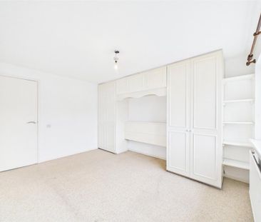 2 bedroom semi-detached house to rent - Photo 4