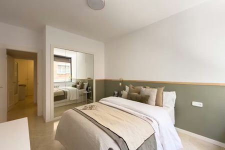 Carrer d'Aribau, Barcelona, Catalonia 08021 - Foto 3