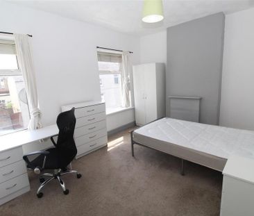 4 bedroom house to rent - Photo 5