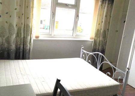 Carpenter Close - Photo 4