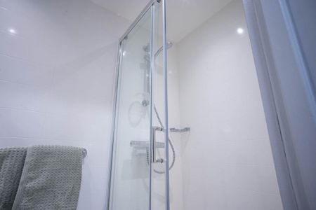 1 bedroom private hall to rent - Photo 4