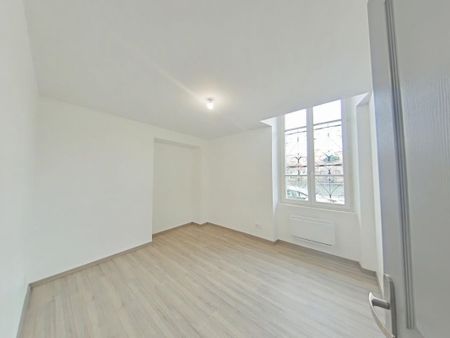 Location Appartement 2 pièces 47m² ROMANS SUR ISERE 26100 - Photo 5