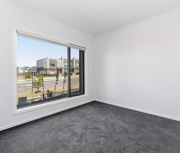 BRAND - NEW 4 BEDROOM 3 BATHRROM TOWNHOUSE IN BERWICK! - Photo 5