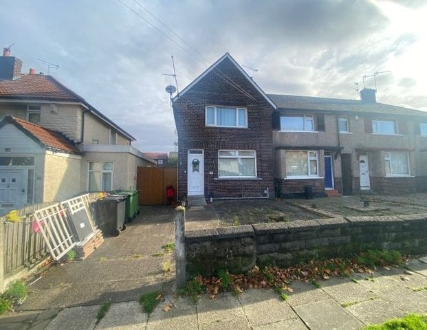 Shore Drive, Bromborough - Photo 1