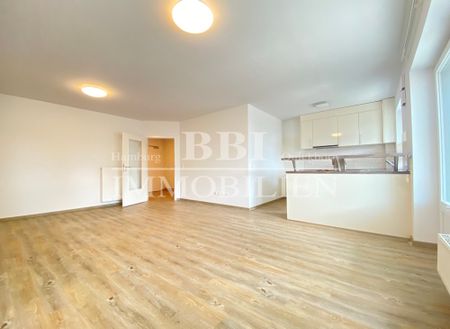 Tolle 2-Zimmer-Wohnung mit Balkon und Fahrstuhl sowie Tiefgaragenstellplatz - Photo 2