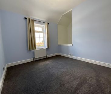 2 bedroom End Terraced House to let - Photo 1