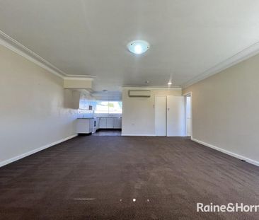 2/310 Armidale Road, Tamworth, NSW 2340 - Photo 4