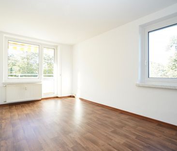 Familienwohnung / Großer Balkon - Foto 5