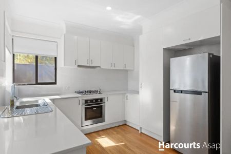 “Charming Townhouse Living in the Heart of Berwick” - Photo 5