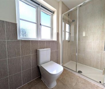 3 bedroom detached house to rent - Photo 2