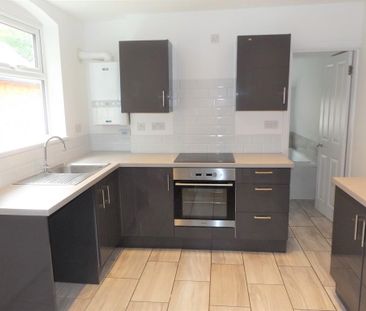 3 bedroom terraced house to rent - Photo 5