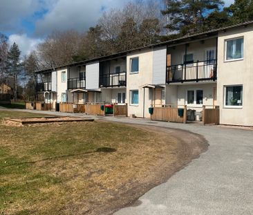 Mycket fin och delvis renoverad lägenhet. - Photo 4