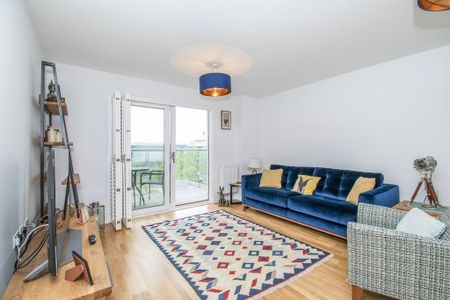 2 bedroom flat to rent - Photo 2