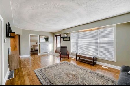 For Lease - 202 East 44th Street, Hamilton, Ontario - Photo 5