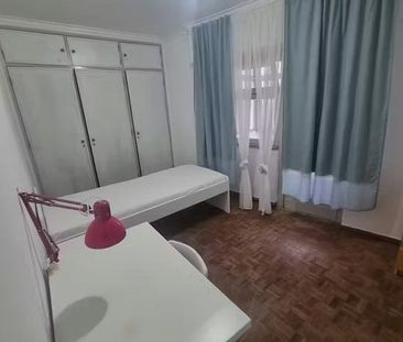Rua Padre António Vieira, Odivelas, Lisbon 2620 - Foto 1