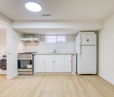 82A Birchmount Rd Road W #Lower - Photo 5