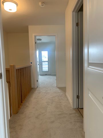 For Lease - 60 Mckernan Avenue, Brantford, Ontario - Photo 5