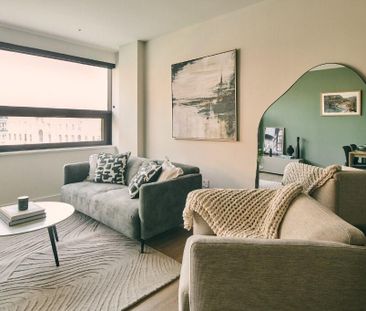 2 bedroom flat to rent - Photo 2