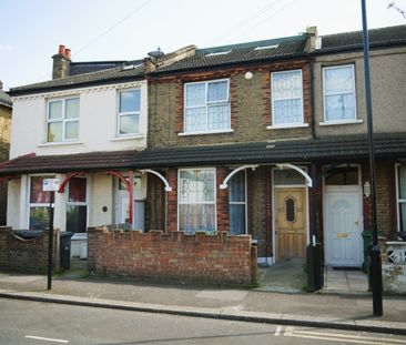 Studio Flat, St. Georges Road, E10 - Photo 5