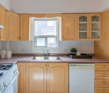 For Lease - 4 Fife Street, Hamilton, Ontario - Photo 4