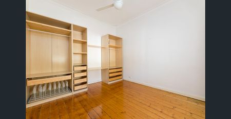 East Fremantle classic home - Photo 2