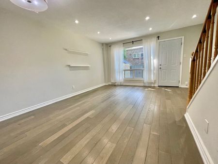 For Lease - 17 CURLY VINEWAY N/A, Toronto, Ontario - Photo 4