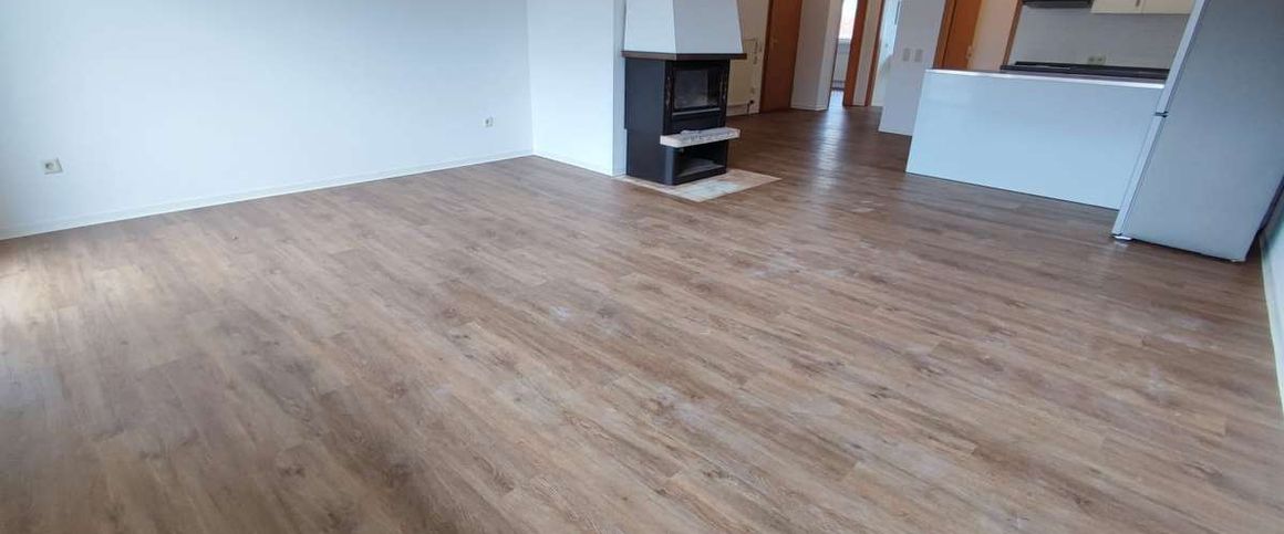 Landstuhl - Top Lage, 4 ZKB, 2 Bäder, Einbauküche, Kamin, Balkon, Gartennutzung - Foto 1