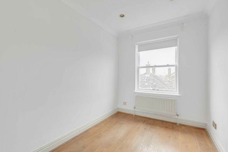 King George Square, Richmond, TW10 - Photo 5