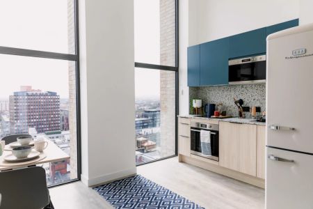 Penthouse Apartment - Photo 2