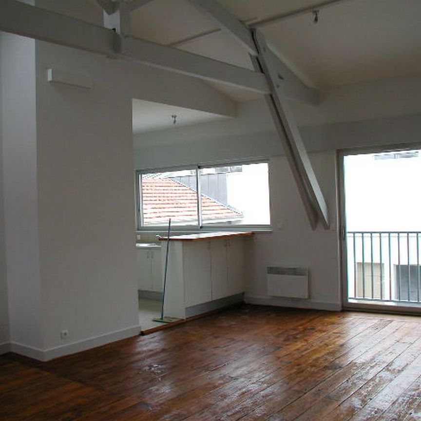 Location Appartement 4 pièces 97m² BORDEAUX 33000 - Photo 1