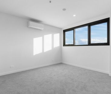 Three Bedroom Apartment - Photo 4