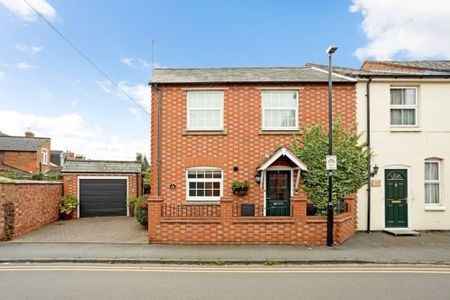 2 bedroom end of terrace house to rent - Photo 2