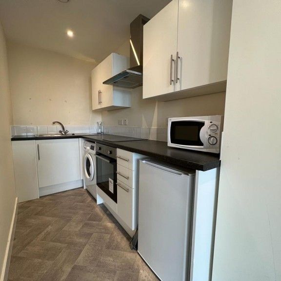 Holmsdale Road, Coventry, CV6 5JP - Photo 1