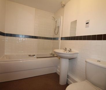 2 bedroom property to rent - Photo 4