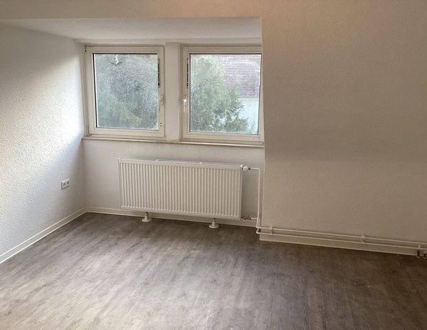 Reinkommen und Wohlfühlen: gemütliche 2-Zimmer-Wohnung im Dachgeschoss - Foto 1