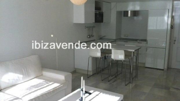 Piso de alquiler en 8 de Agosto, 9, Marina Botafoc - Platja de Talamanca - Photo 1