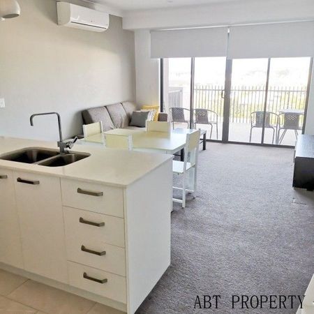 Come Home to Something Special at This Apartment. Unbeatable Location - Walk to Transport and Shops - Photo 4