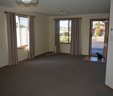 2/3 Horrocks Crescent, KEARNEYS SPRING - Photo 4