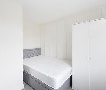 6 bedroom house to rent - Photo 2