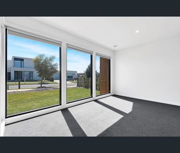 17 Wattleside Dr, Ocean Grove, Vic 3226 - Photo 2