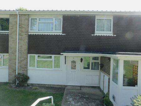 2 bedroom flat to rent - Photo 2