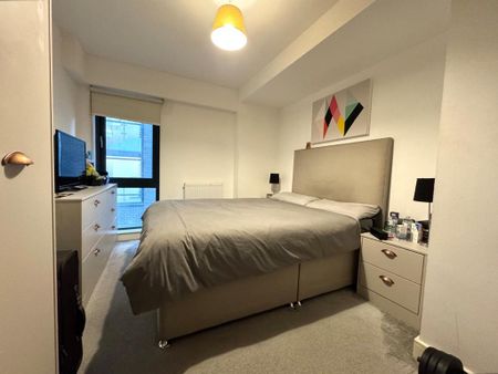 2 bedroom flat to rent - Photo 3