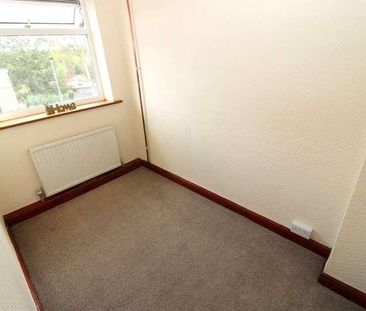 Poplar Terrace, Barnsley, S71 - Photo 6